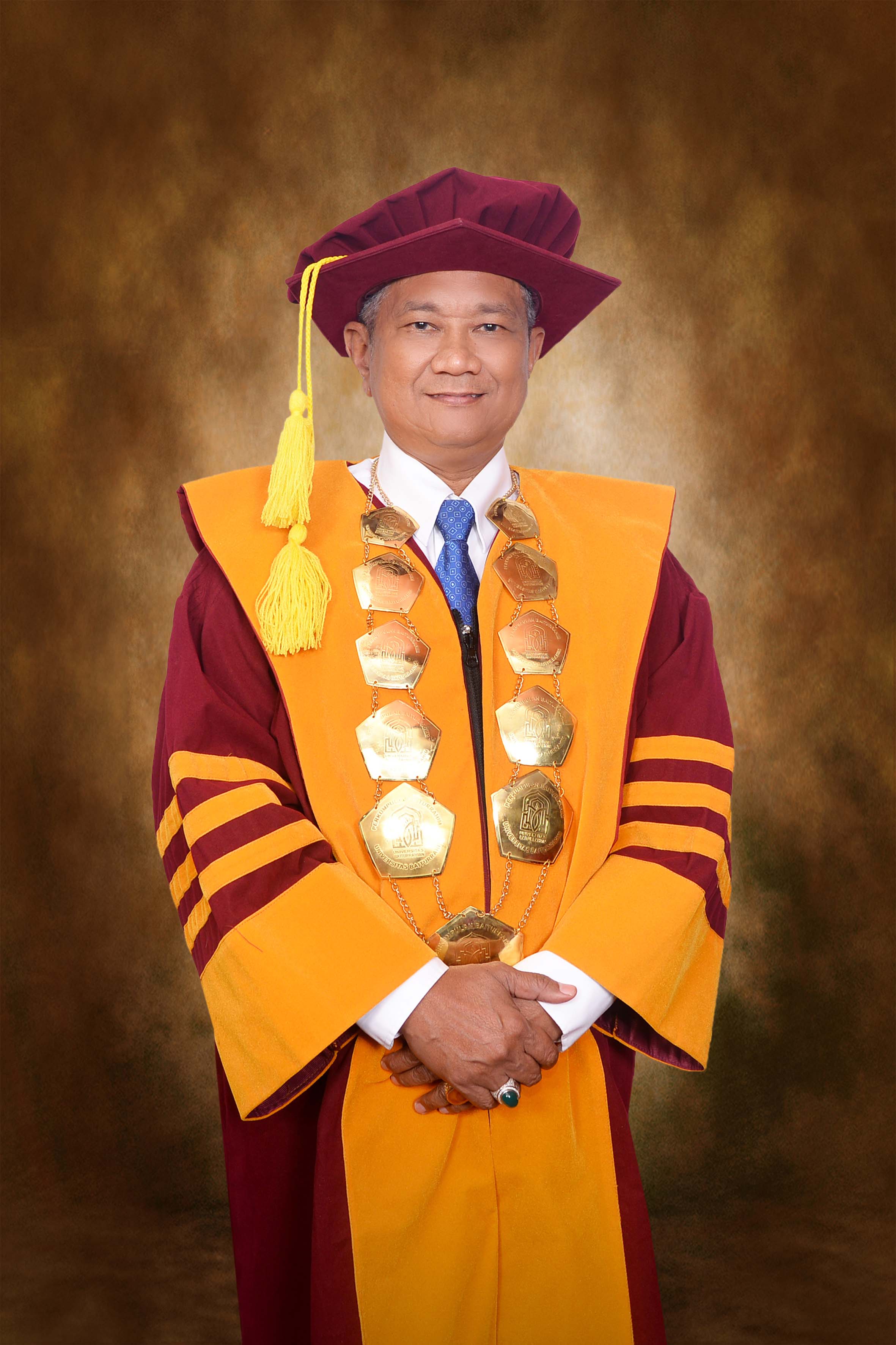 Dr. Flus Chandra, S.E,. M.M
